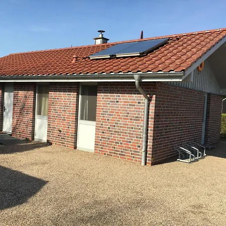 Müritz-ferienhaus Wiesenblick | Garten, Sauna, Kamin Und Boot | 200 Meter Zur Müritz Ferienhaus *