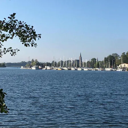 Müritz-ferienhaus Wiesenblick | Garten, Sauna, Kamin Und Boot | 200 Meter Zur Müritz Marienfelde