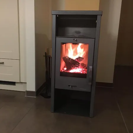 בית נופש Mueritz-ferienhaus-wiesenblick-|-garten-sauna-kamin-und-boot-|-200-meter-zur-mueritz