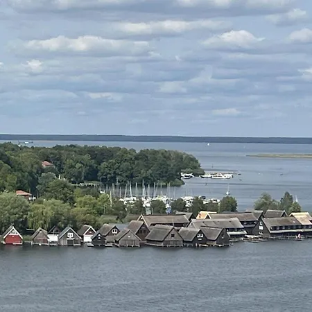 Mueritz-ferienhaus-wiesenblick-|-garten-sauna-kamin-und-boot-|-200-meter-zur-mueritz