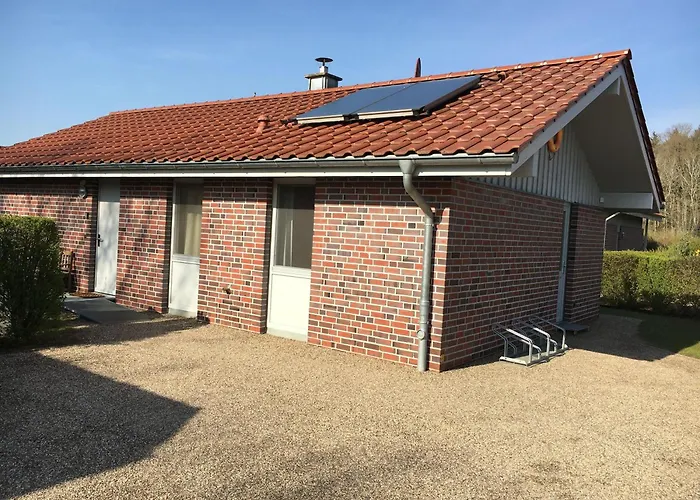 Prázdninový dům Mueritz-ferienhaus-wiesenblick-|-garten-sauna-kamin-und-boot-|-200-meter-zur-mueritz