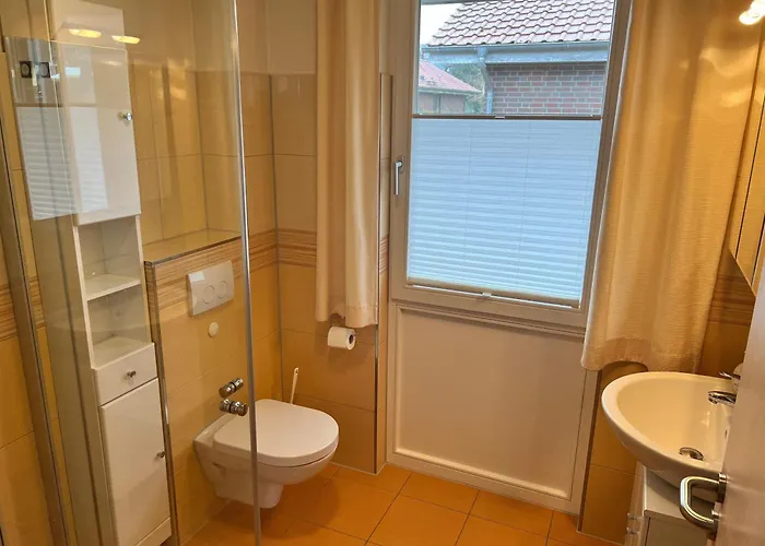 Prázdninový dům Mueritz-ferienhaus-wiesenblick-|-garten-sauna-kamin-und-boot-|-200-meter-zur-mueritz